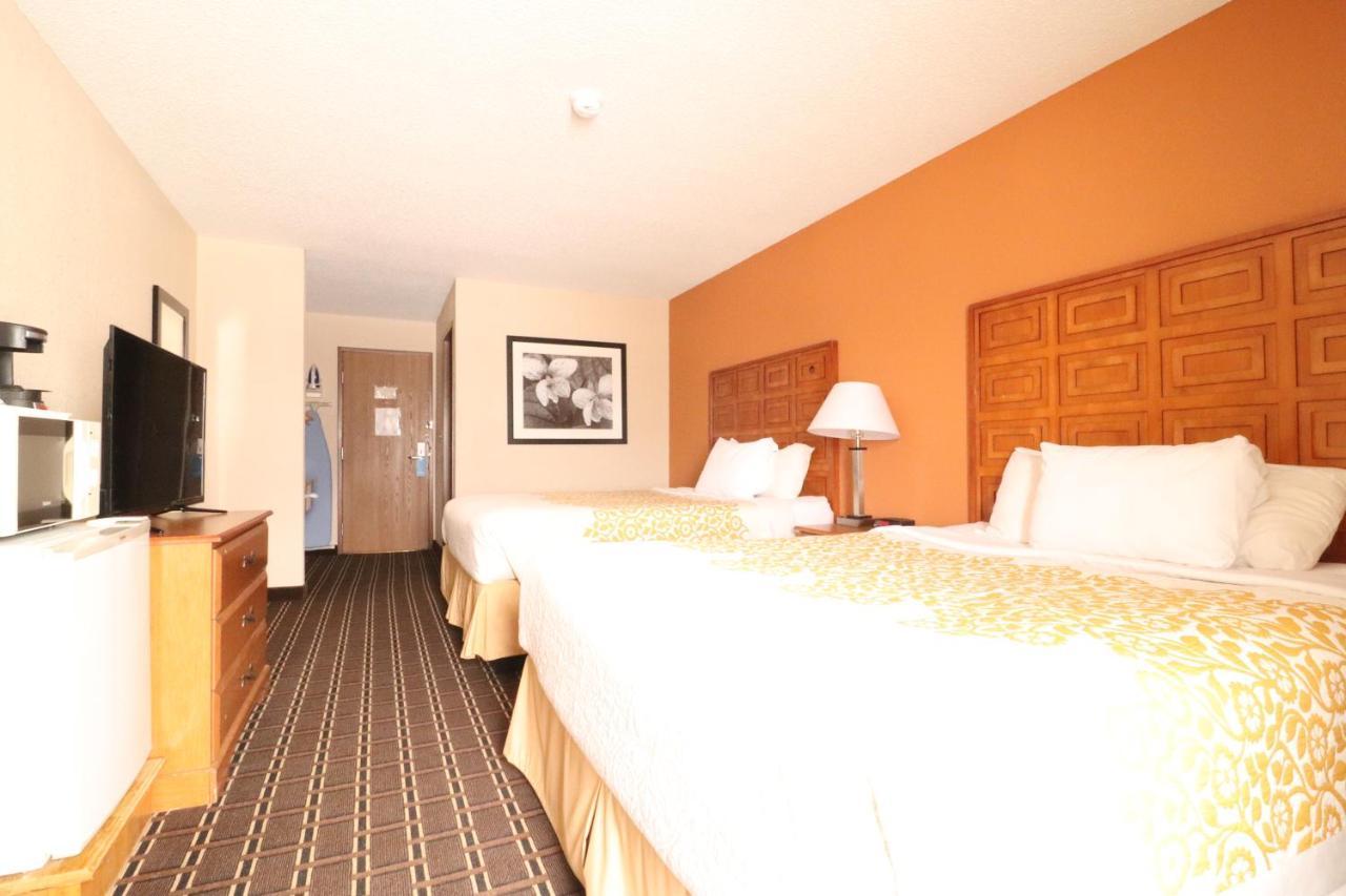 Days Inn By Wyndham Black River Falls - Access To Atv Trail Εξωτερικό φωτογραφία