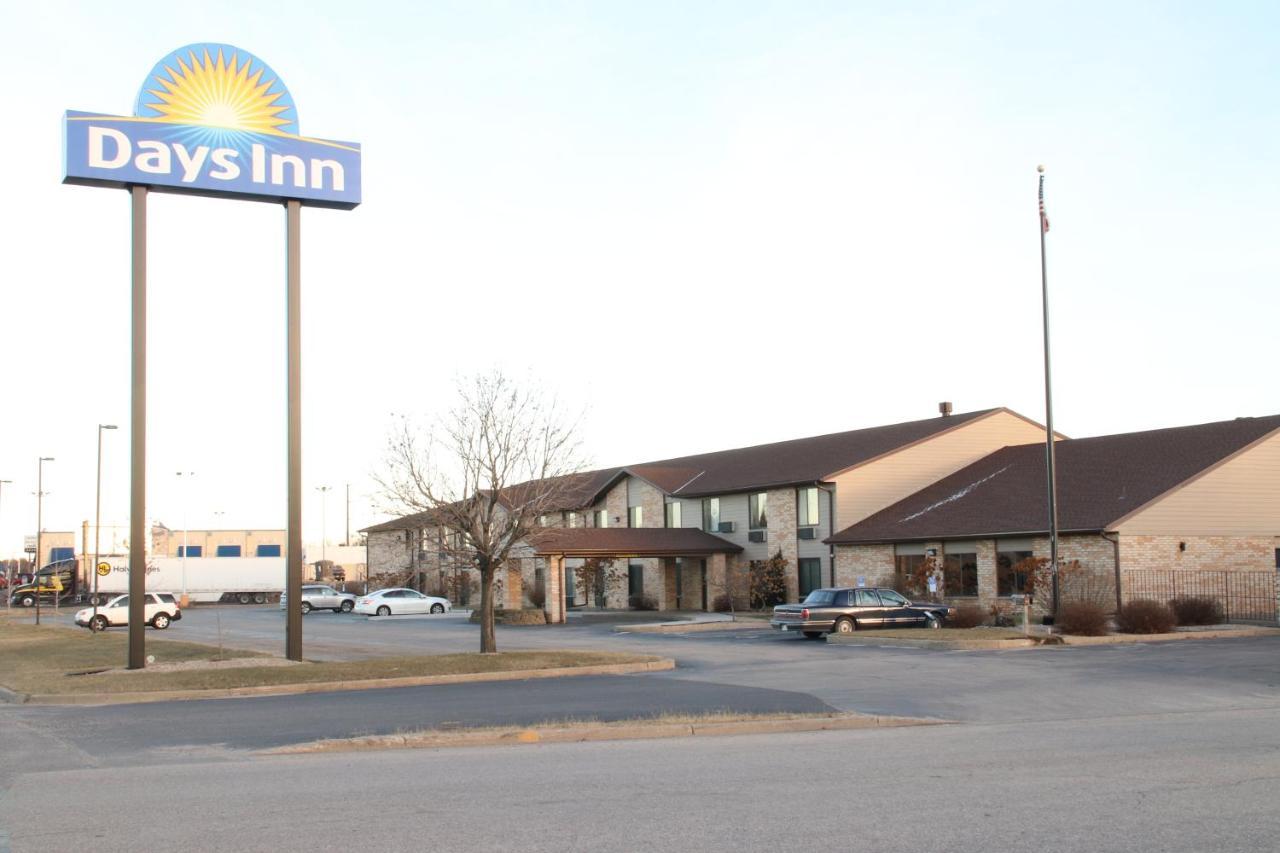 Days Inn By Wyndham Black River Falls - Access To Atv Trail Εξωτερικό φωτογραφία
