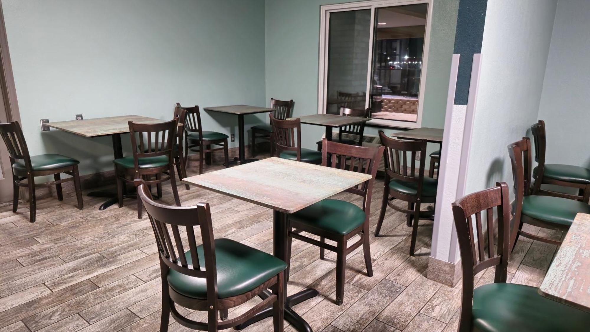 Days Inn By Wyndham Black River Falls - Access To Atv Trail Εξωτερικό φωτογραφία