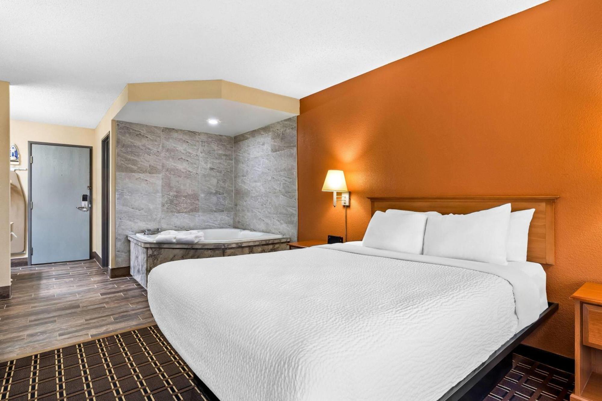Days Inn By Wyndham Black River Falls - Access To Atv Trail Εξωτερικό φωτογραφία