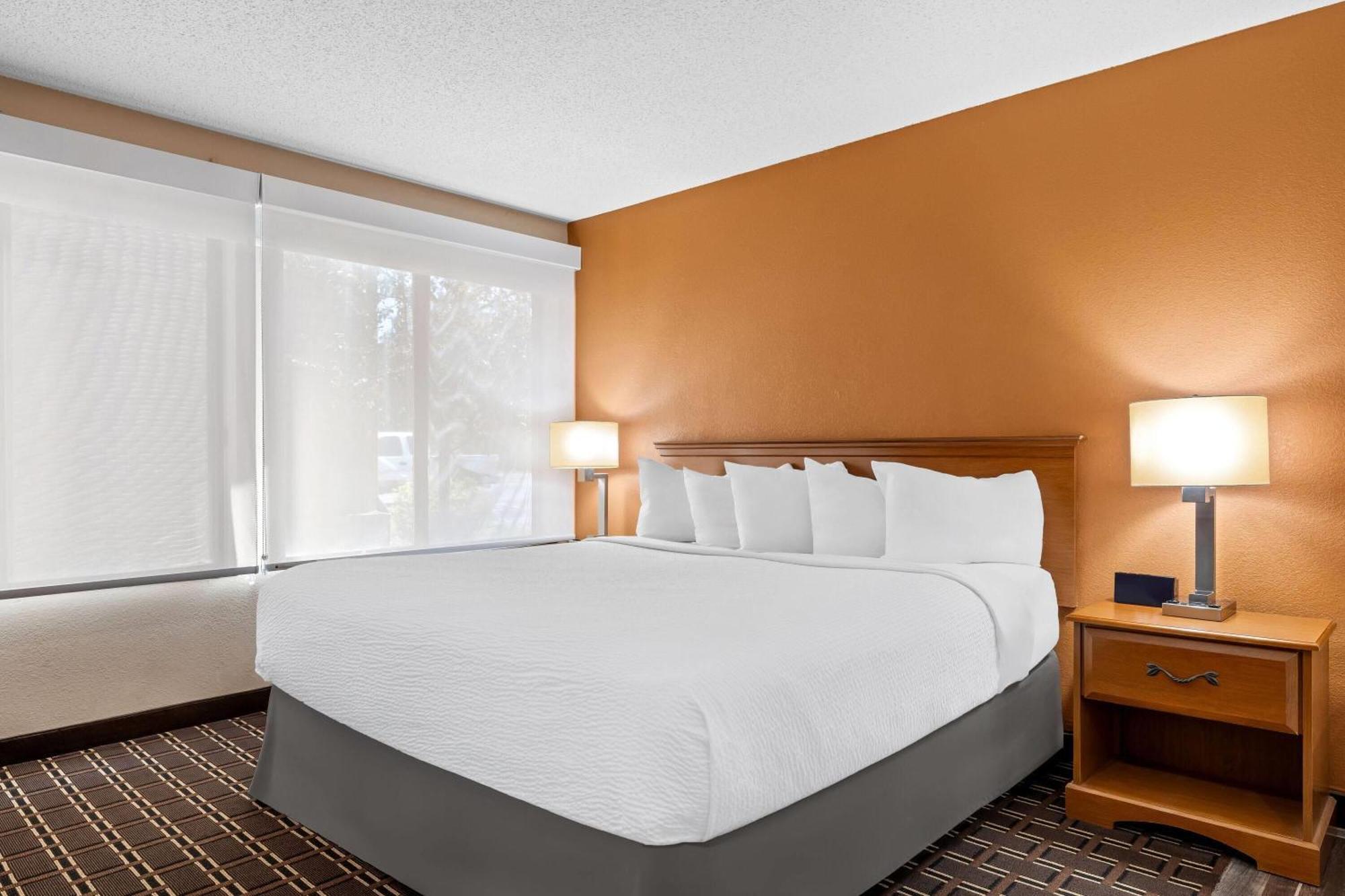 Days Inn By Wyndham Black River Falls - Access To Atv Trail Εξωτερικό φωτογραφία