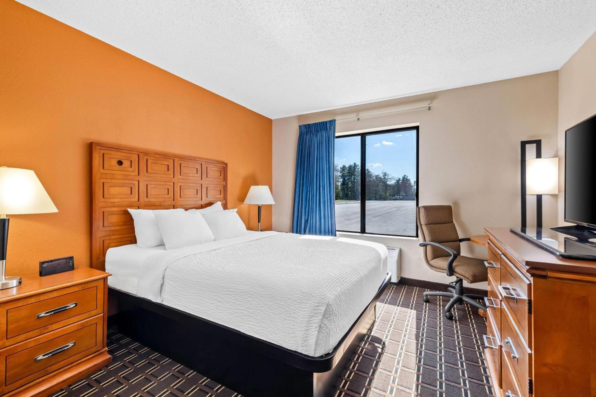 Days Inn By Wyndham Black River Falls - Access To Atv Trail Εξωτερικό φωτογραφία