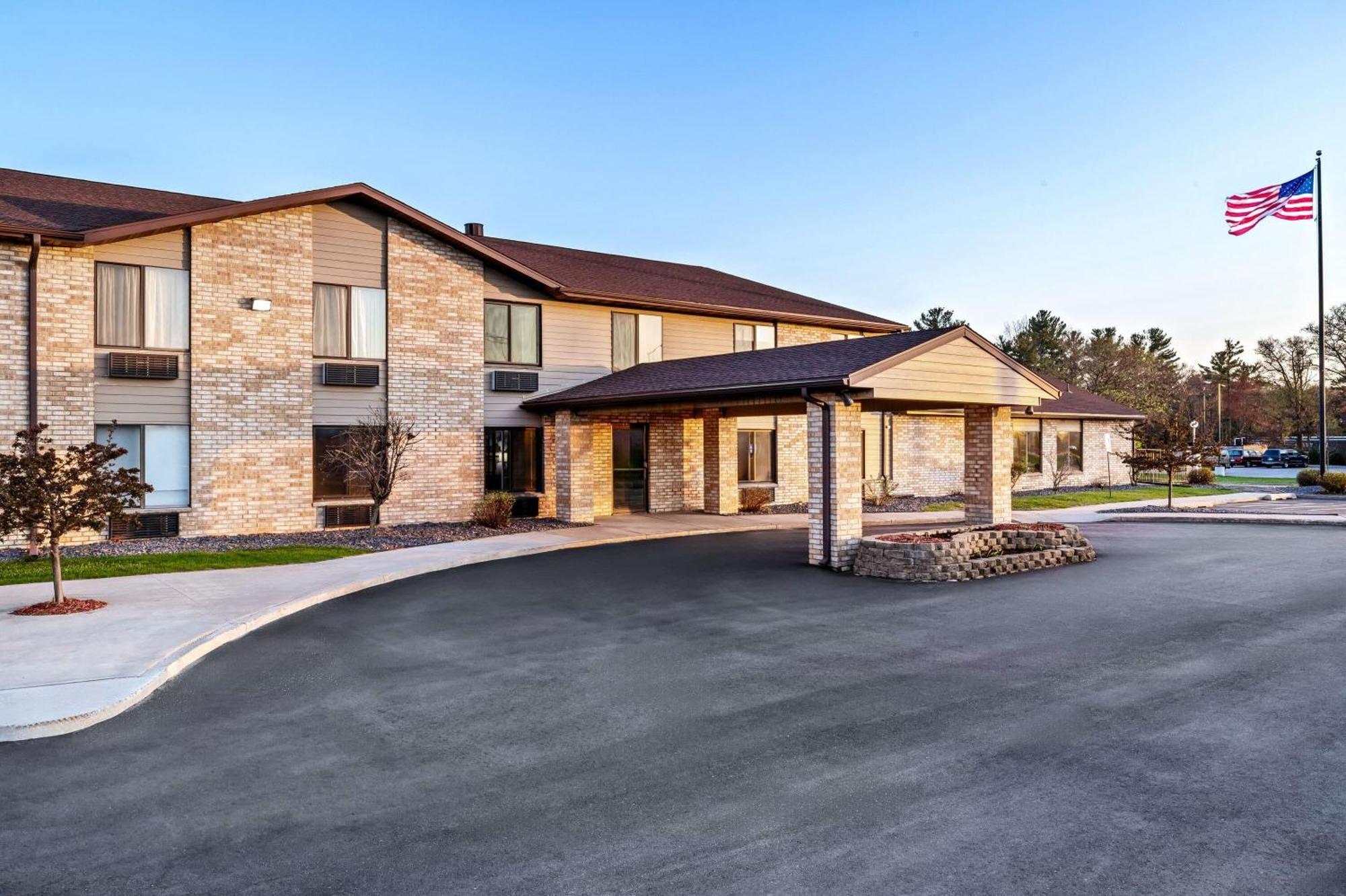Days Inn By Wyndham Black River Falls - Access To Atv Trail Εξωτερικό φωτογραφία