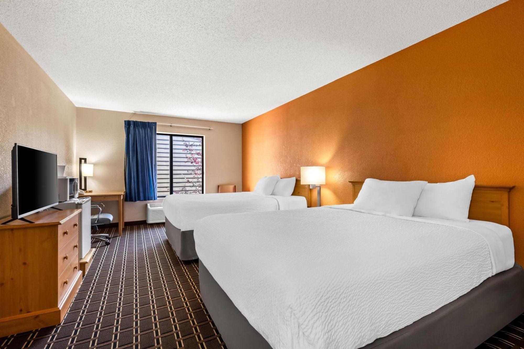 Days Inn By Wyndham Black River Falls - Access To Atv Trail Εξωτερικό φωτογραφία