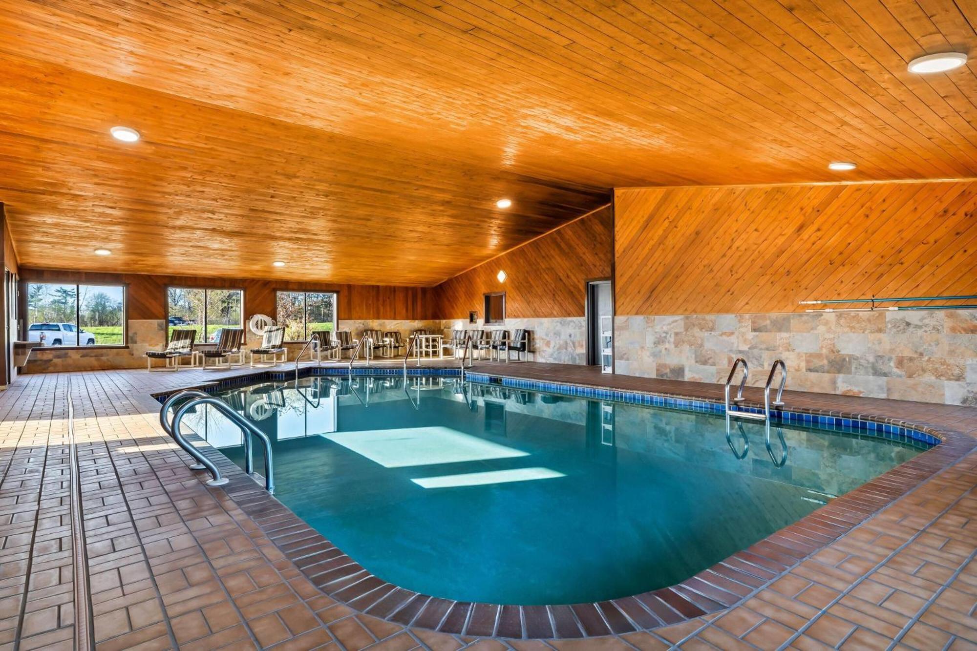 Days Inn By Wyndham Black River Falls - Access To Atv Trail Εξωτερικό φωτογραφία