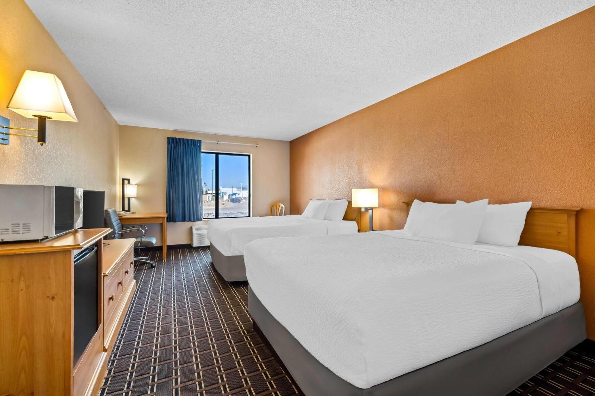 Days Inn By Wyndham Black River Falls - Access To Atv Trail Εξωτερικό φωτογραφία