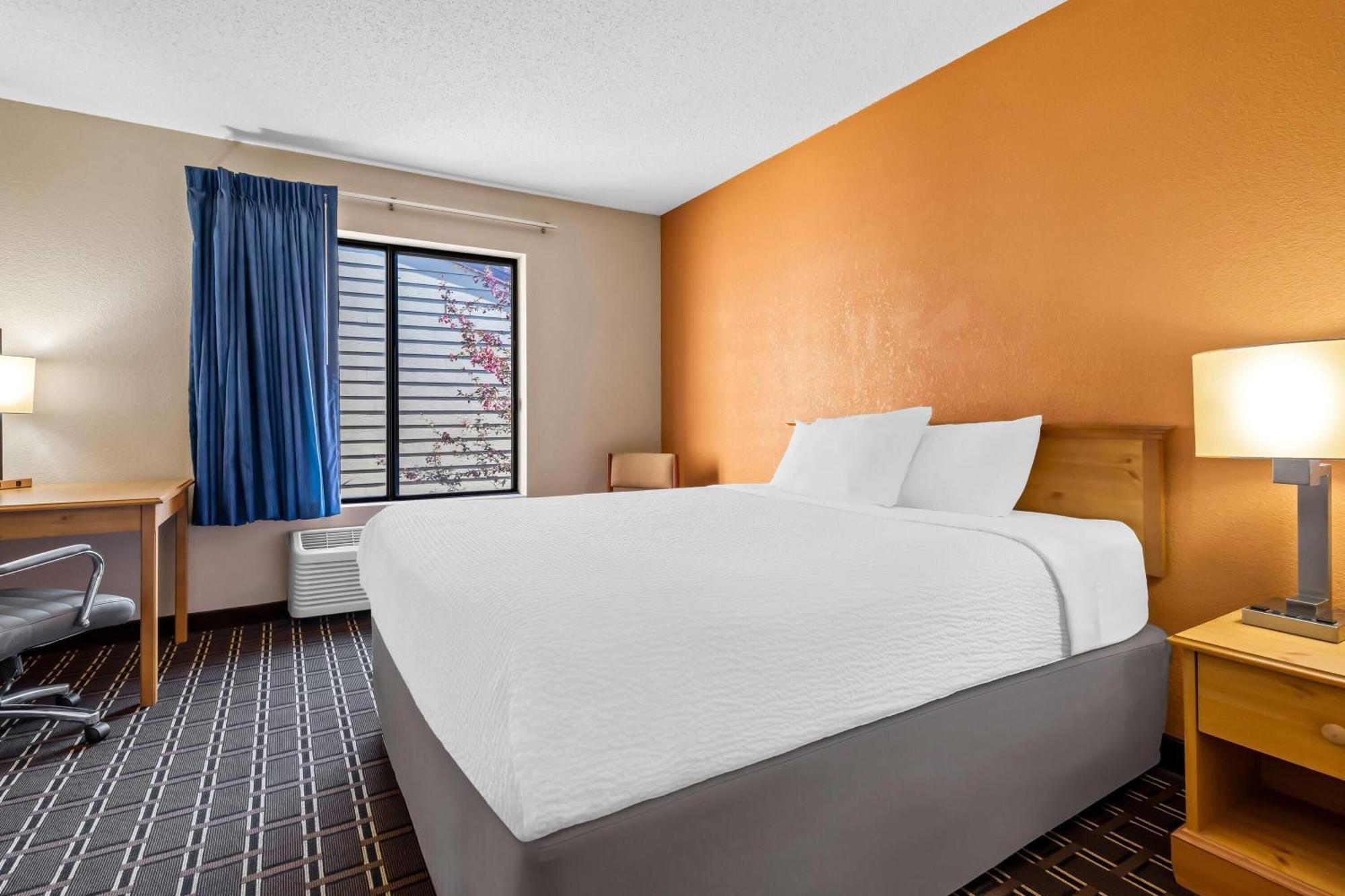 Days Inn By Wyndham Black River Falls - Access To Atv Trail Εξωτερικό φωτογραφία